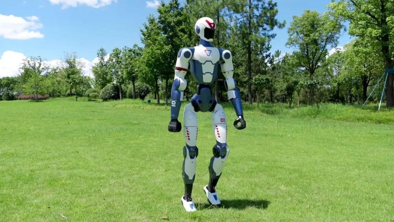 人型ロボット「IRON」が示すもの――中国が狙うのは技術革新か、それとも情報覇権か