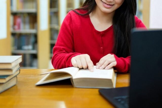 中国人留学生の“無制限免税”が日本経済に潜む危険　高市政権が日中租税条約見直しへ動き、日本は制度悪用の現実に向き合う時期に