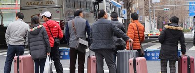 大阪で襲撃された中国人に中国政府「当面は日本行きを避けるべき」