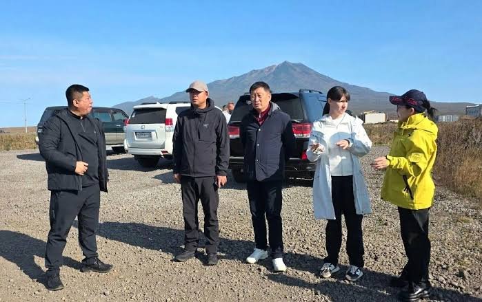 中国代表団が北方領土・択捉島を訪問―観光施設の建設候補地や養魚場などを視察―ウニやナマコに興味―日本政府「ロシアの手続きに沿った北方