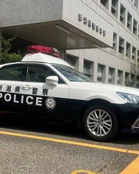 中国籍の男が70代男性から150